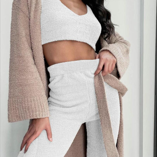 ✨ Women’s Velvet Pants Suit – Stylish Vest & Culottes Set