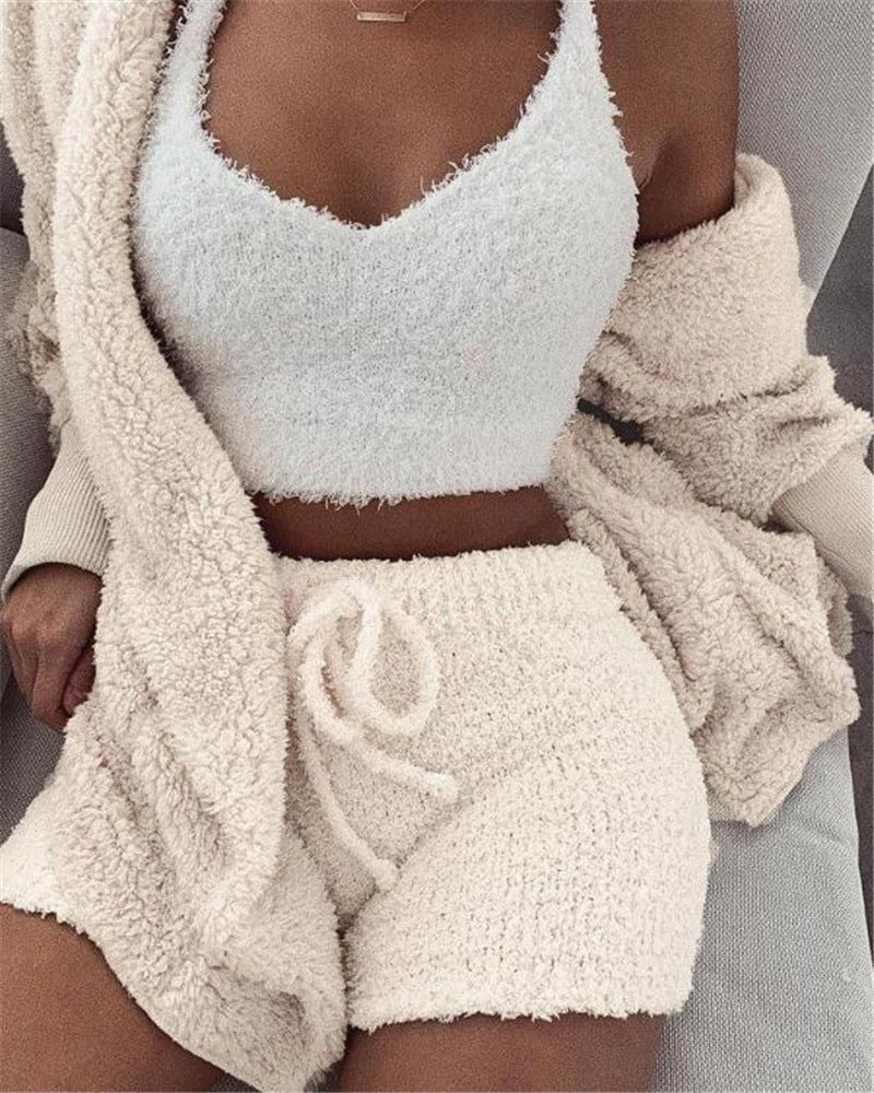 ✨ Women’s Velvet Pants Suit – Stylish Vest & Culottes Set